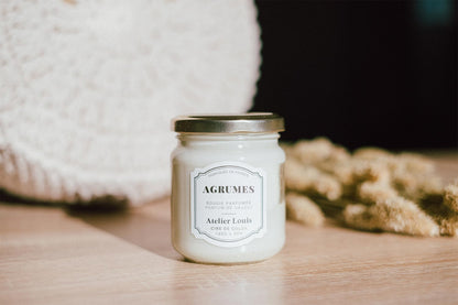 Cashmere &amp; Silk Scented Candle